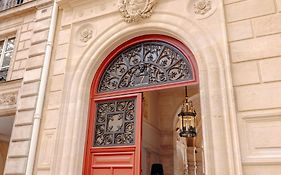 Hotel De Pourtales